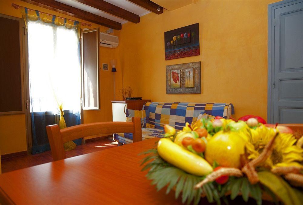Trapani Tourism Apartments ภายนอก รูปภาพ